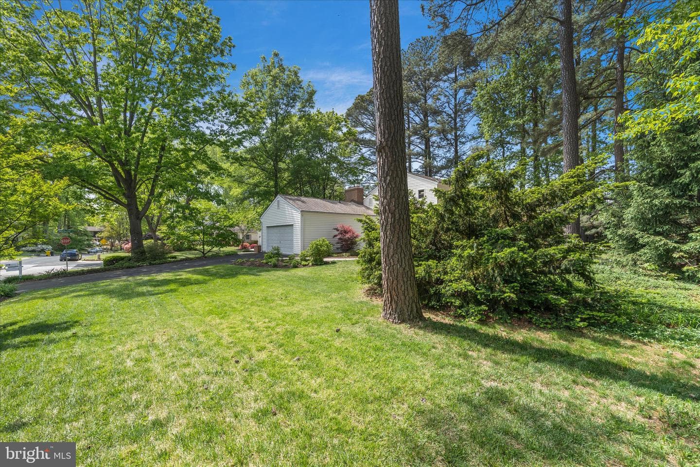 861 Twin Harbor Drive photo 45