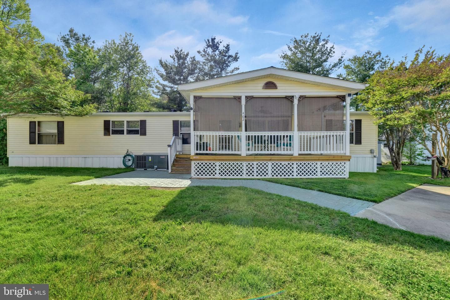 462 Sarah Anne Drive photo 4