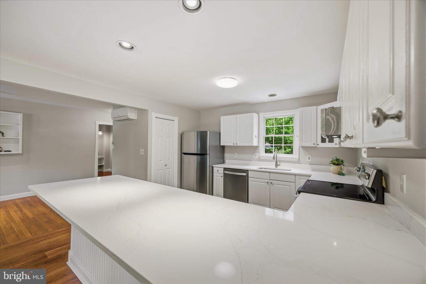 565 Sunset Knoll Road photo 13