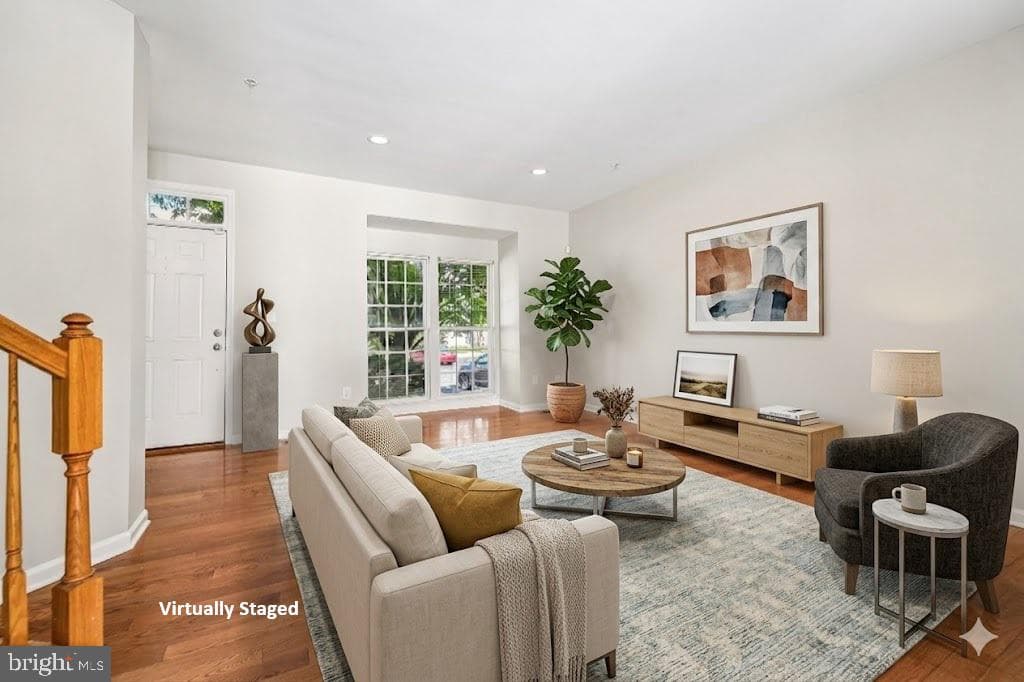 1461 Pangbourne Way photo 8