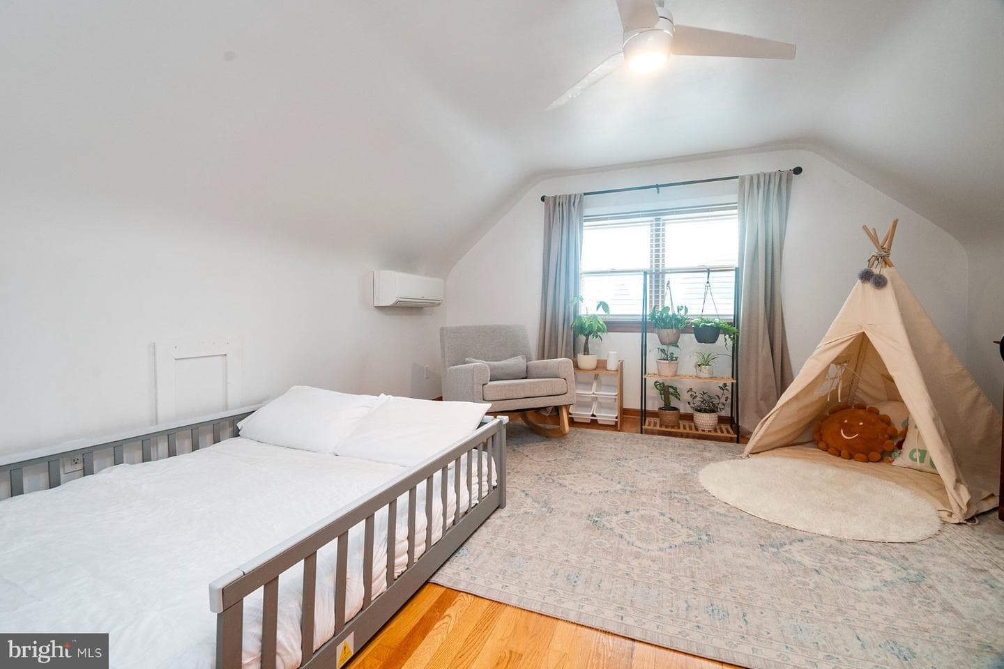 6303 Homewood photo 25