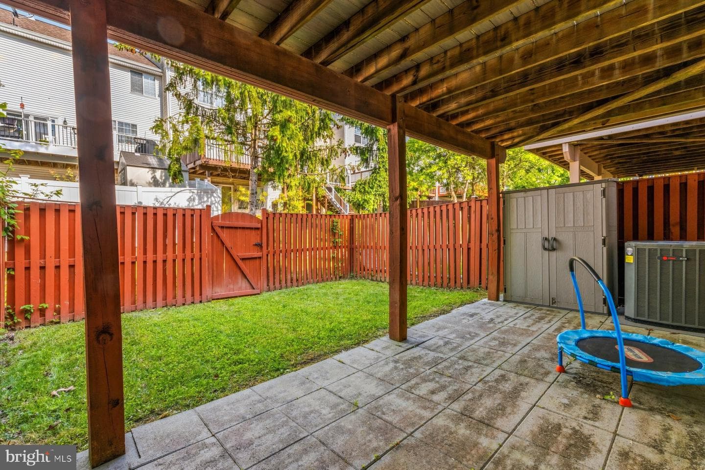 2711 Thornbrook Court photo 37