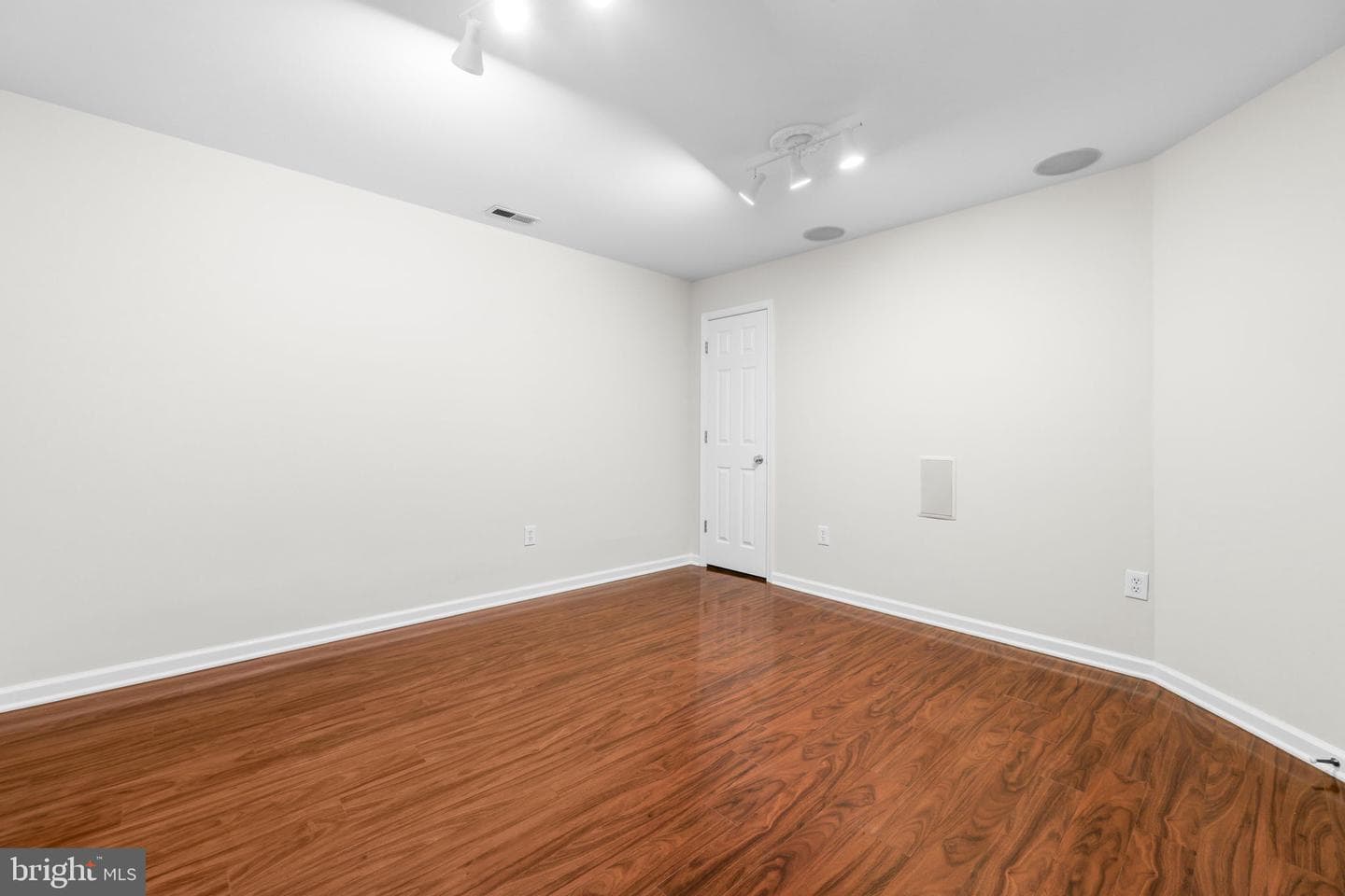 707 Buoy Court photo 63