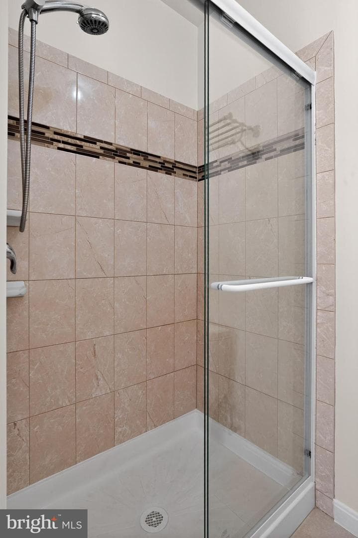 7706 Periwinkle Way photo 17