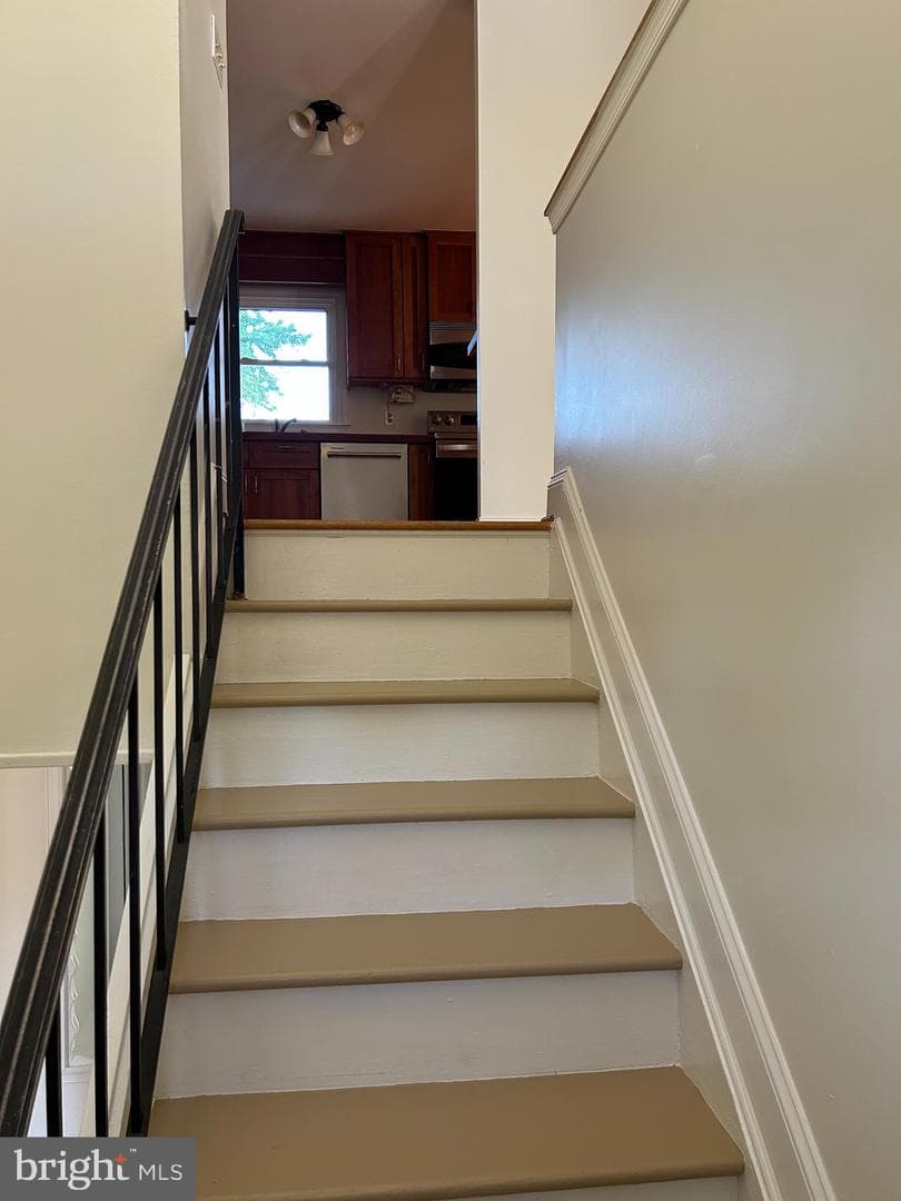 2284 Four Seasons Drive photo 9