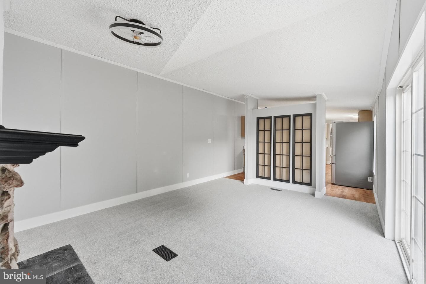415 Dutch Drive photo 23