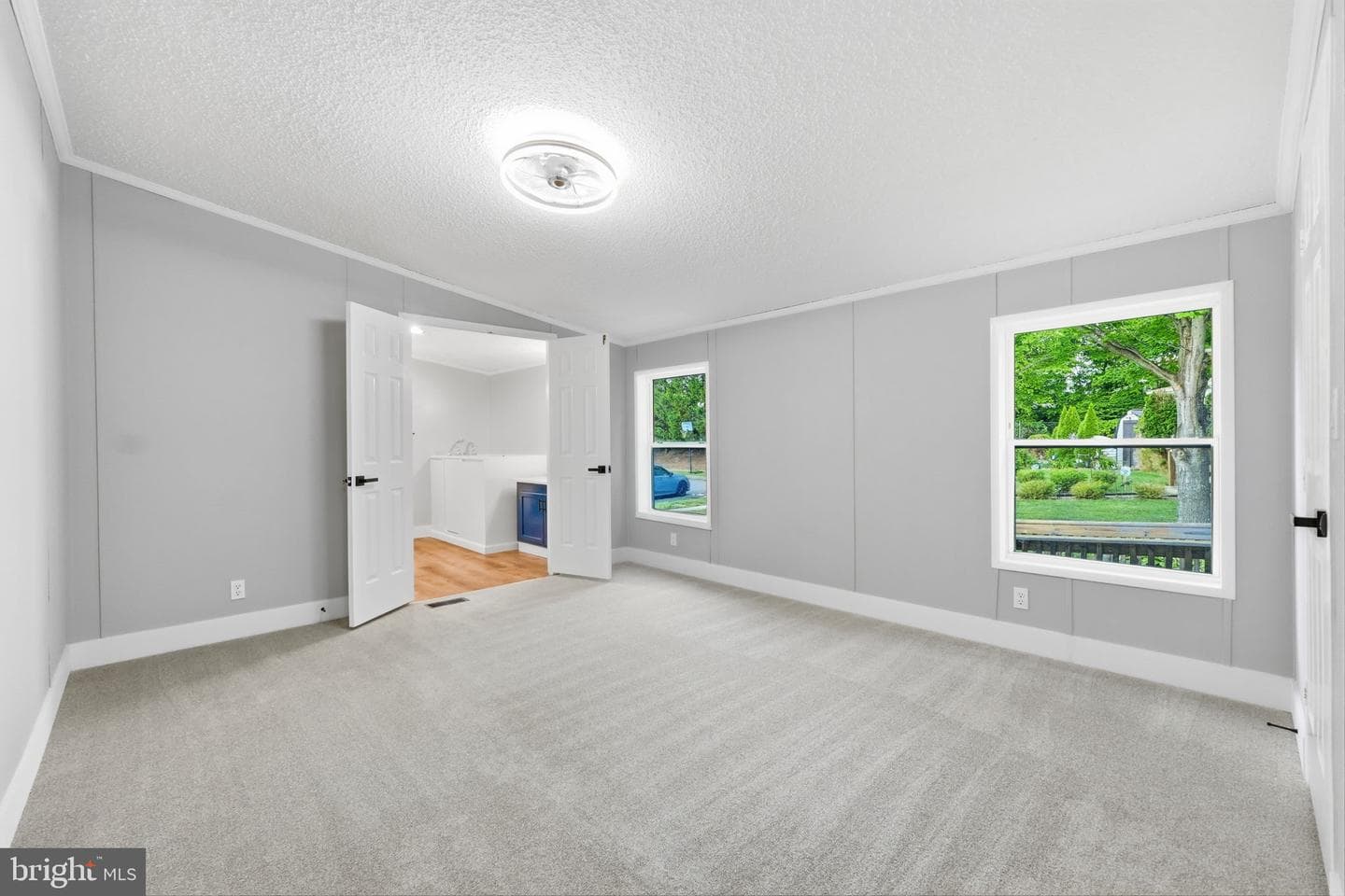 415 Dutch Drive photo 25