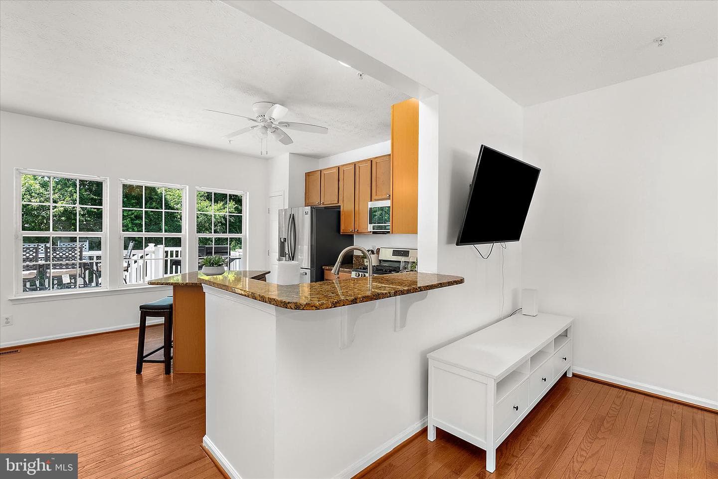 7214 Mockingbird Circle photo 14