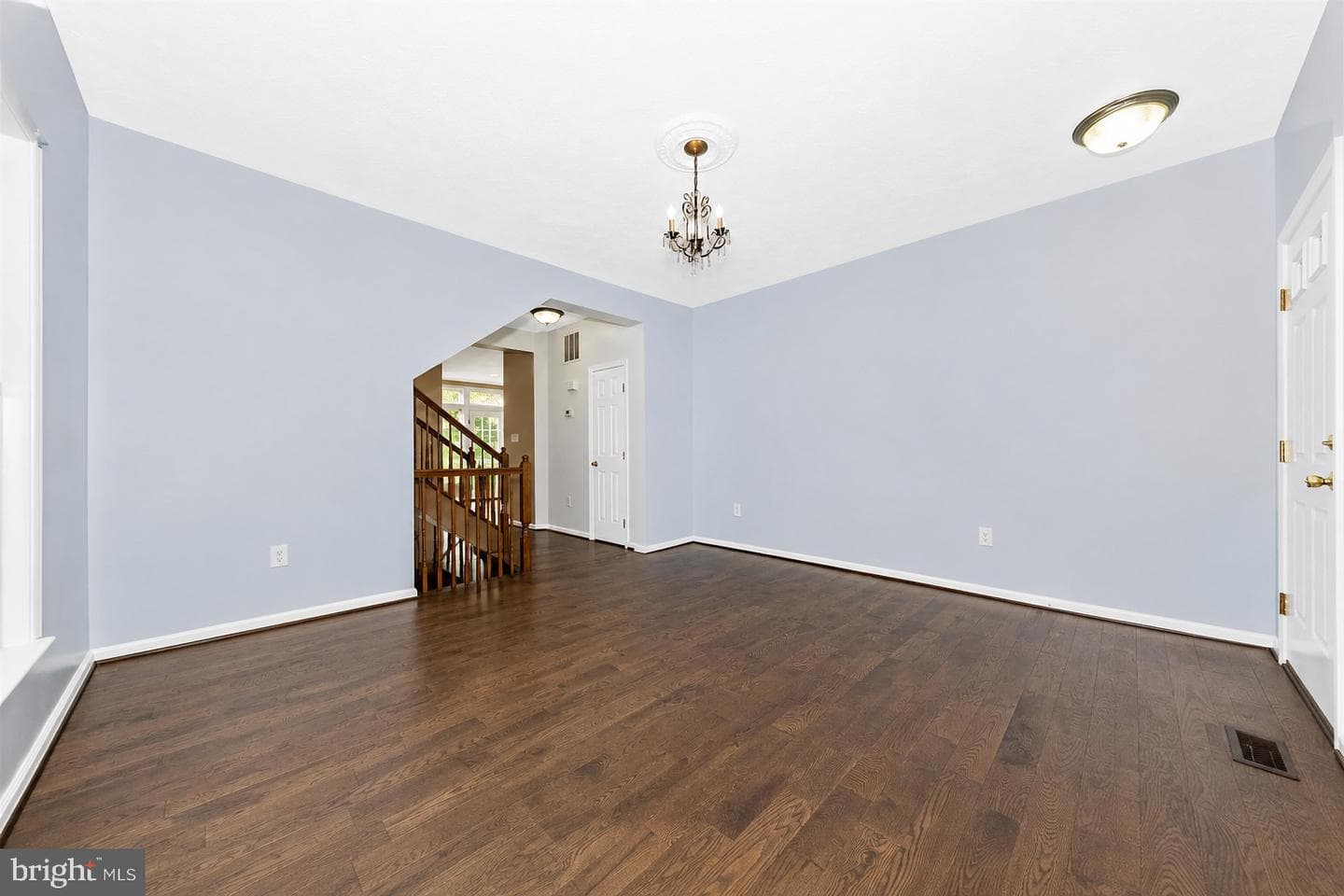 8232 Lyndhurst Street photo 5