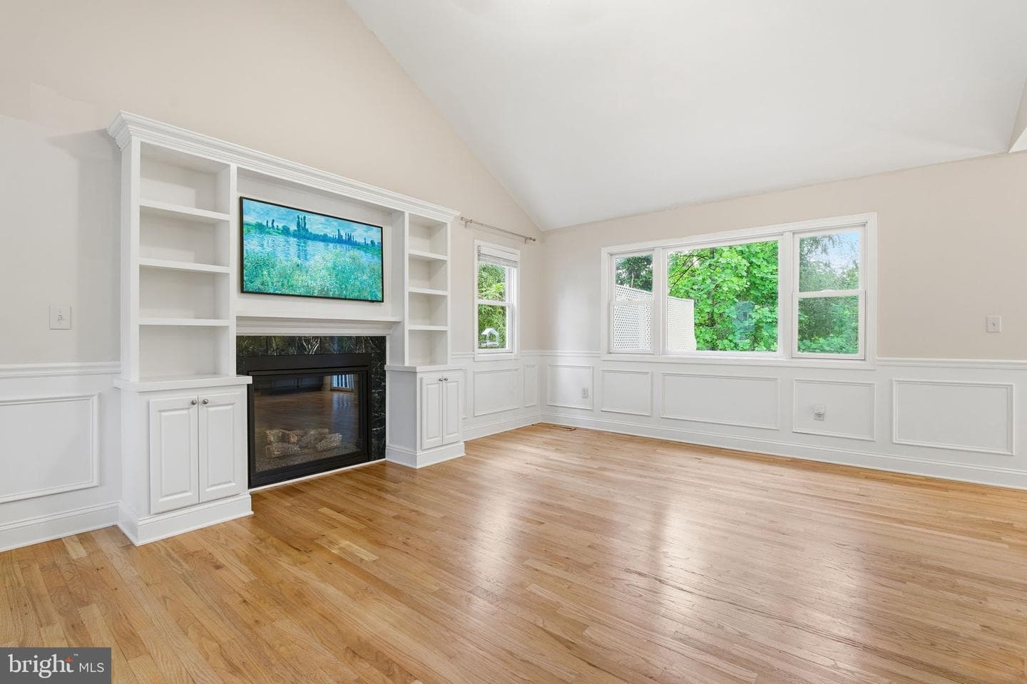 374 Holly Trl photo 10