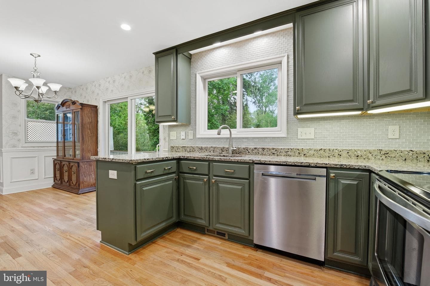 374 Holly Trl photo 6
