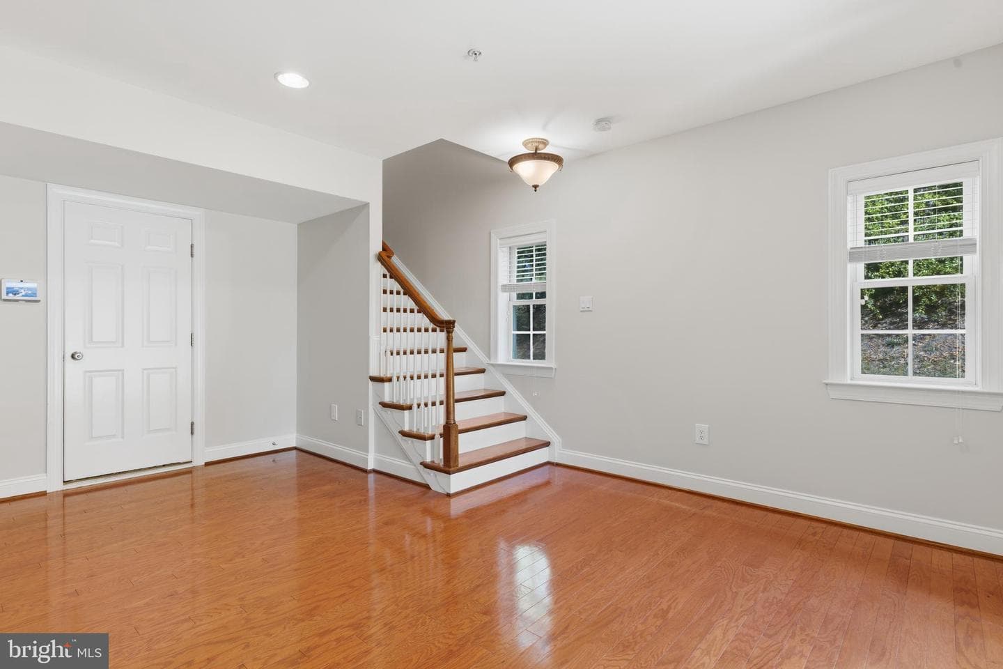 211 Zinfandel Lane photo 9