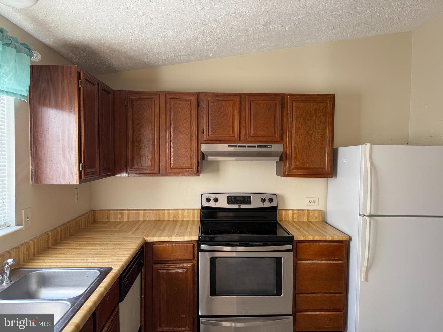 7845 Flintshire Court photo 5