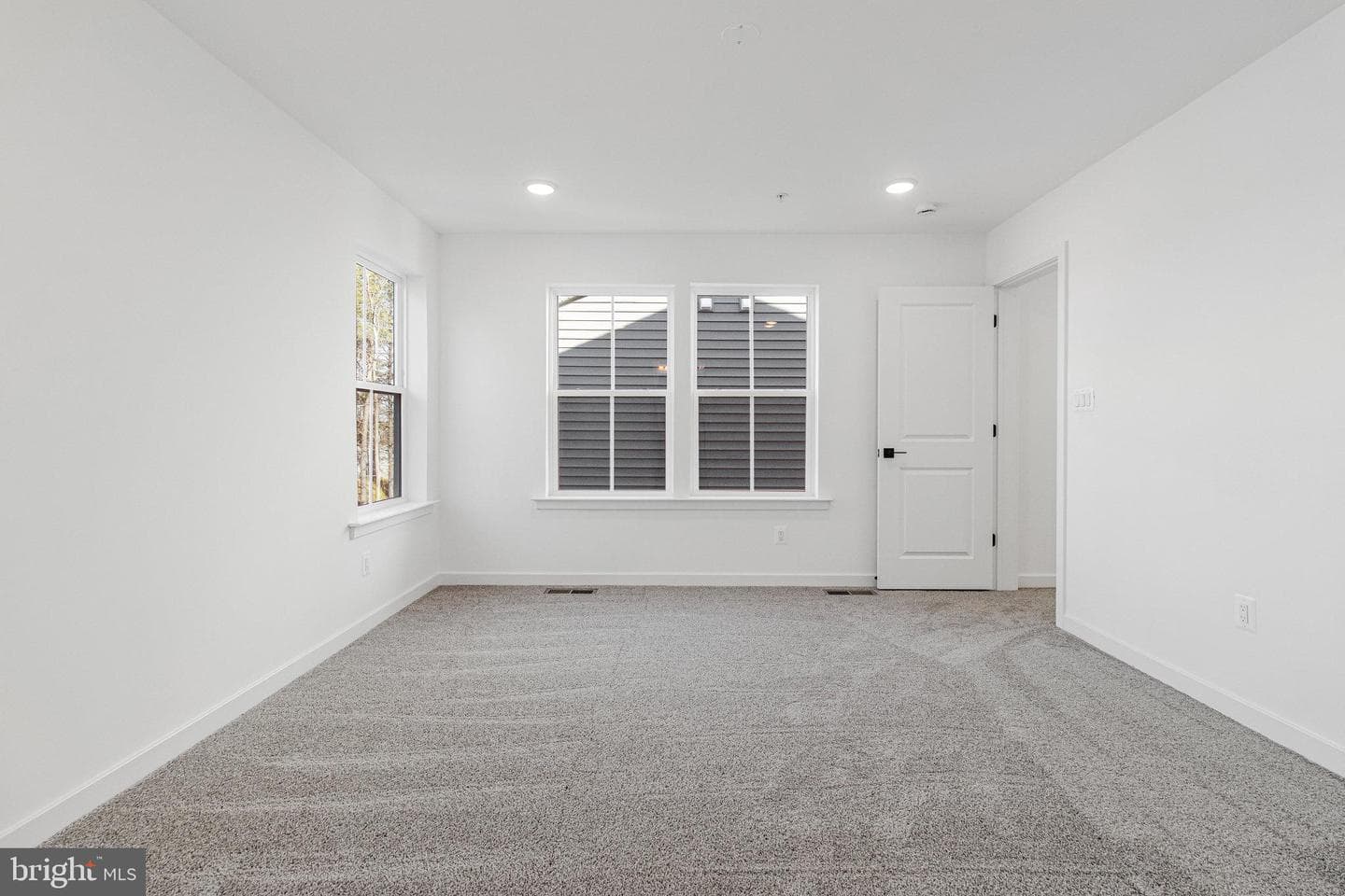 5722 Howard Drive photo 21