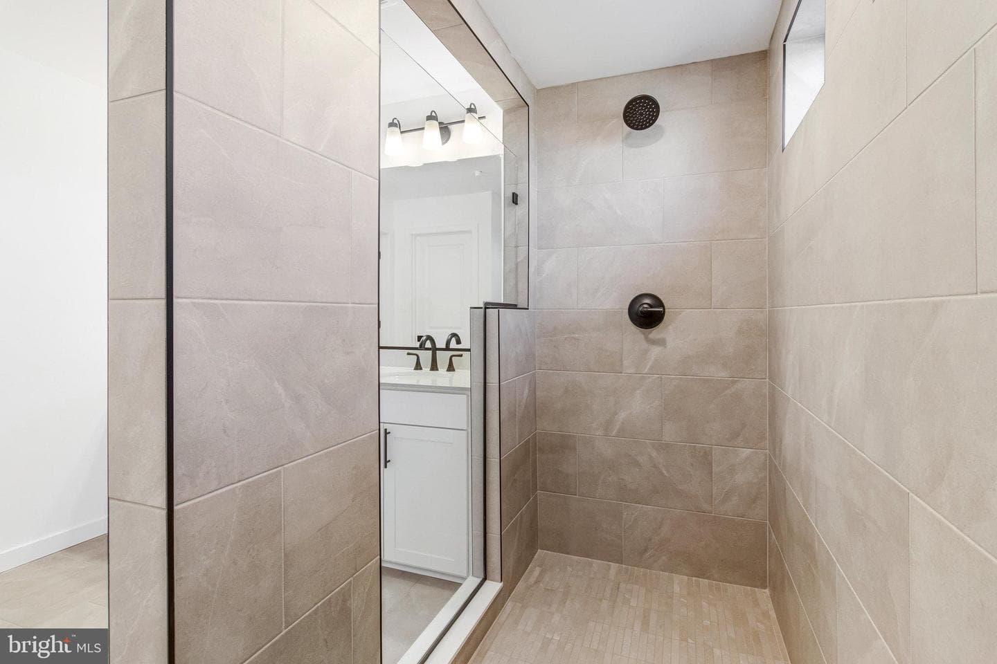 5722 Howard Drive photo 27