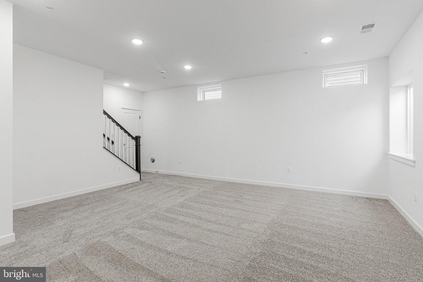5722 Howard Drive photo 57