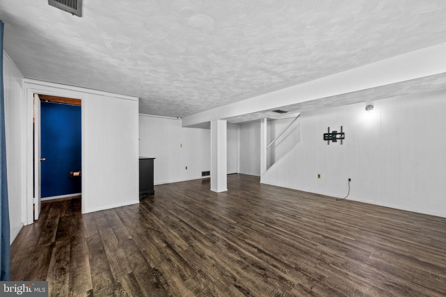 8091 Phirne Road E photo 29
