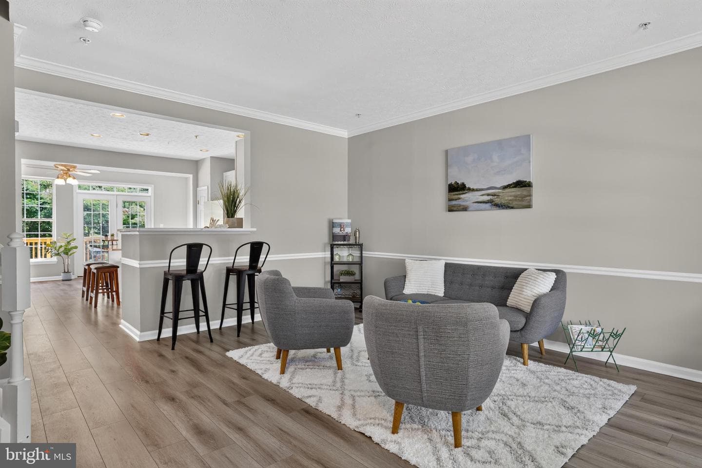 1483 Pangbourne Way photo 4