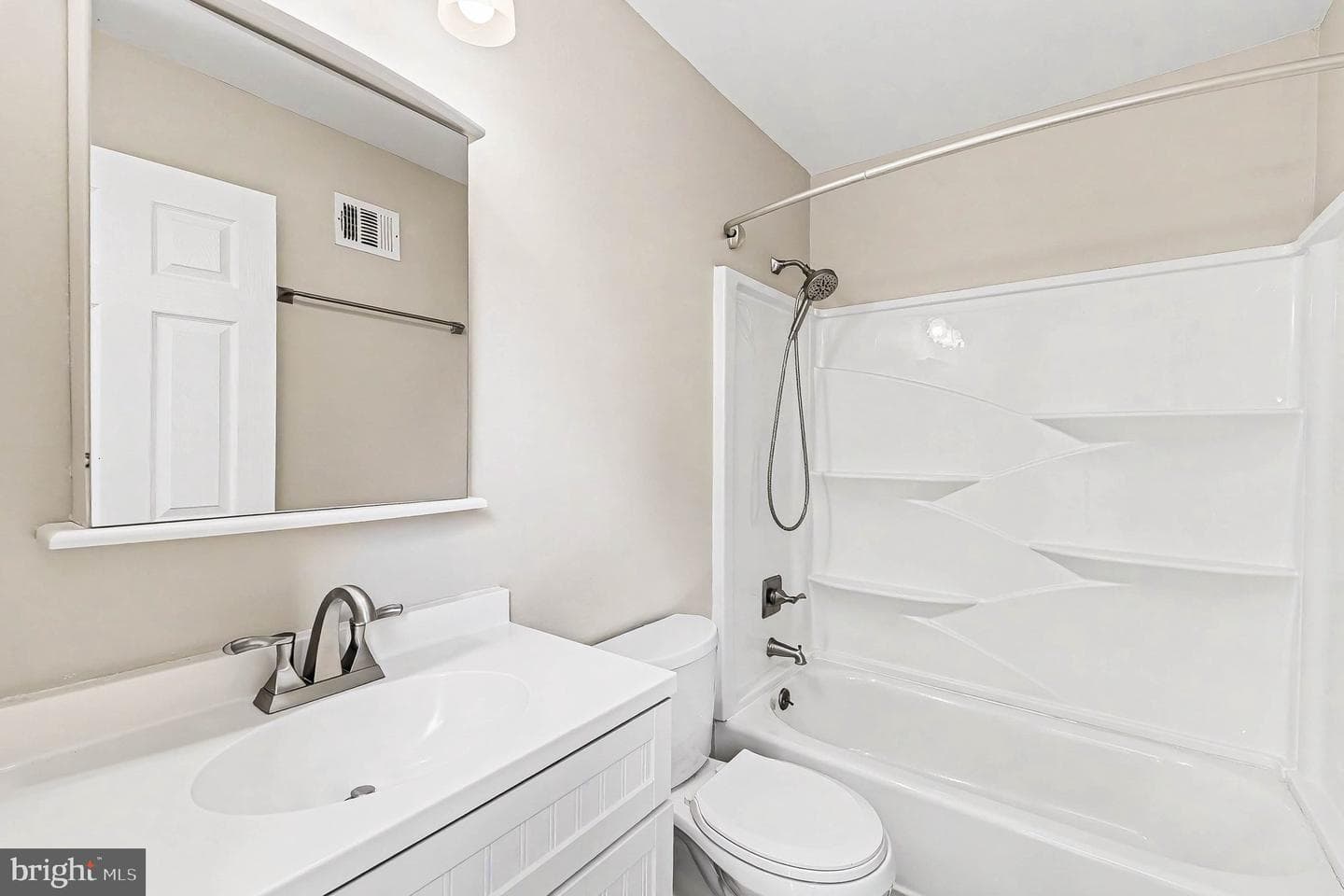 1912 Tupello Place photo 25