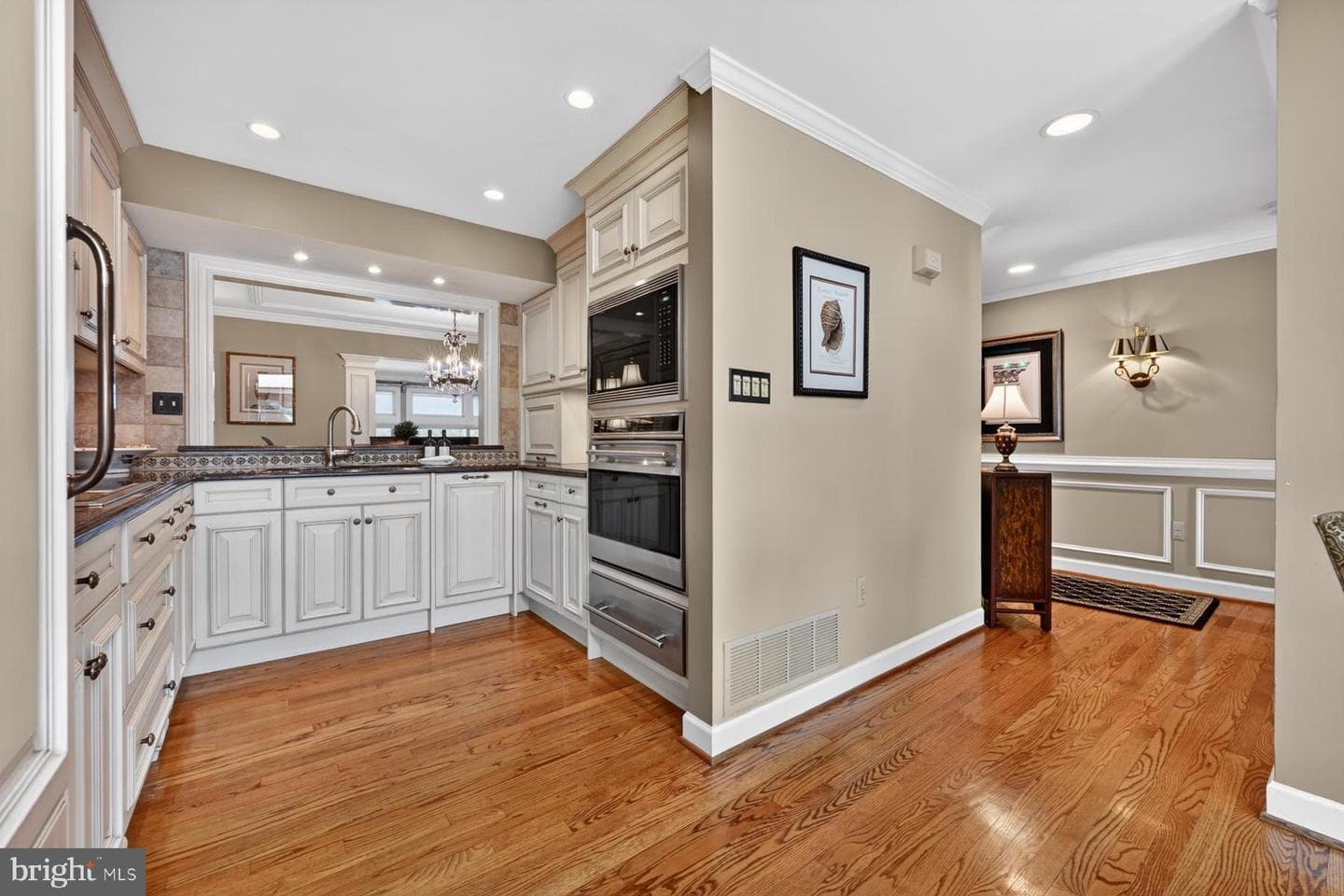 528 Moorings Circle photo 13