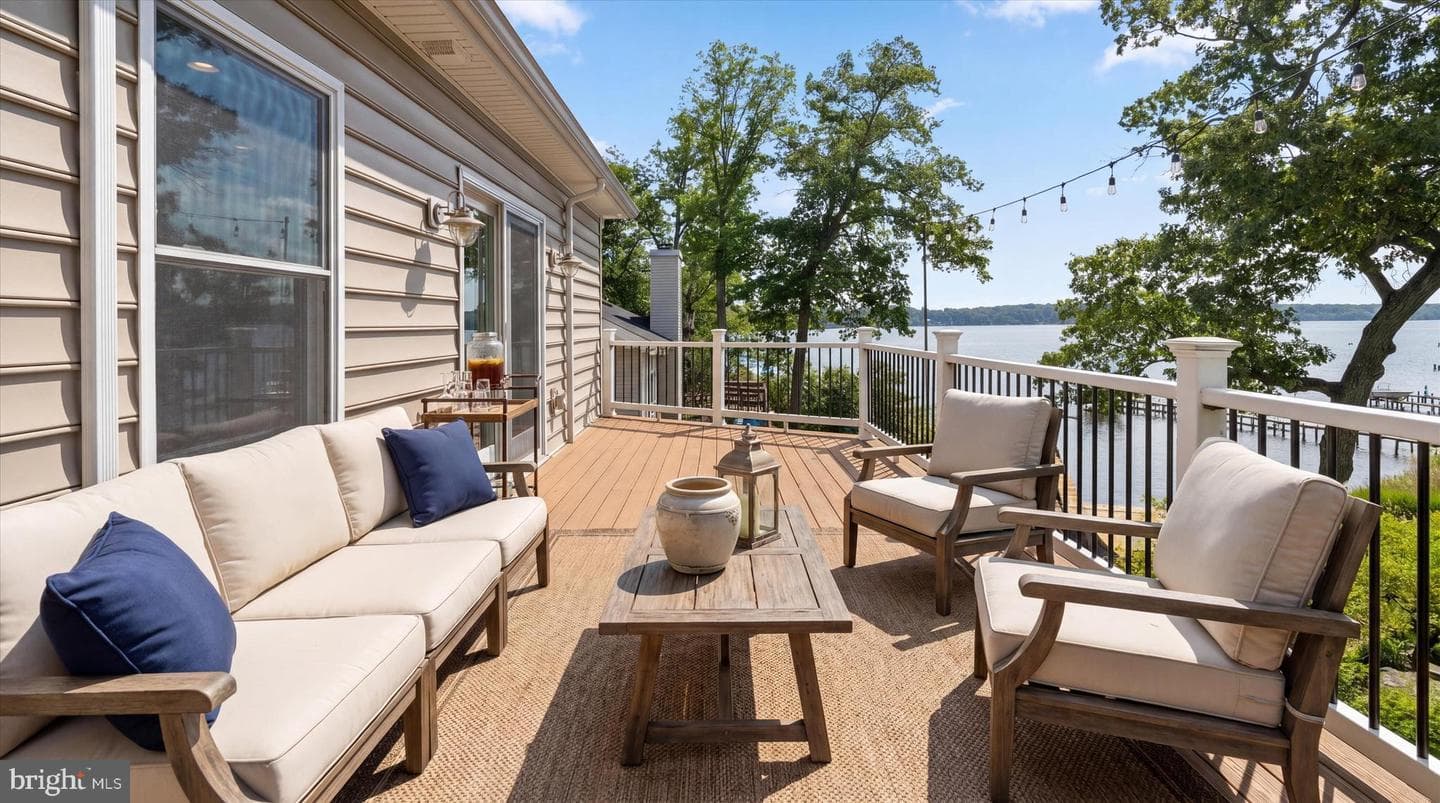 315 S Riverside Drive photo 67