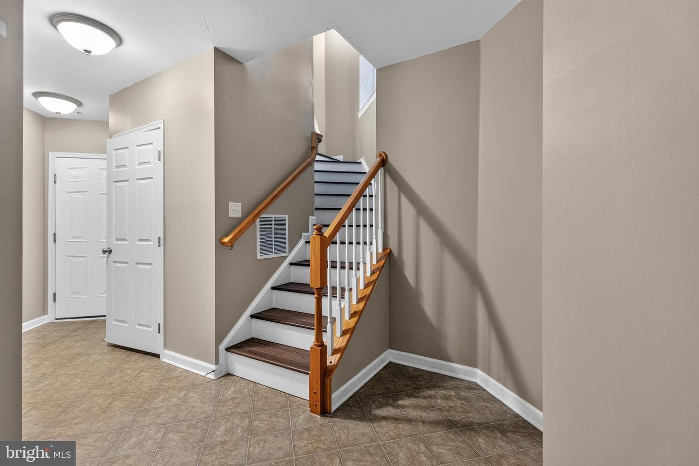 1765 Compton Court photo 12