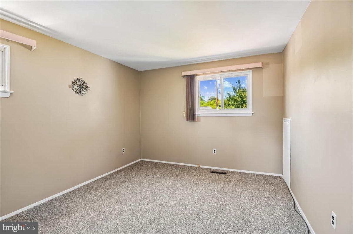 582 Nolview Court photo 11