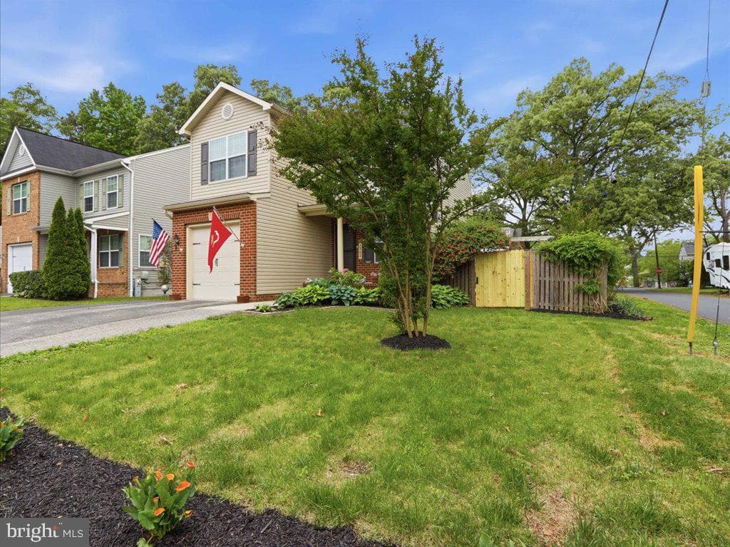 7742 Lawrence Avenue photo 28
