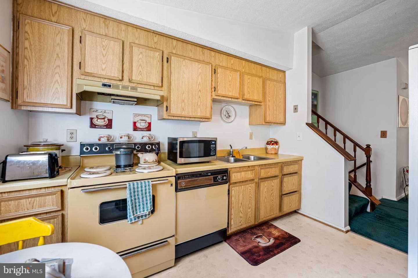 1433 Gesna Drive photo 11