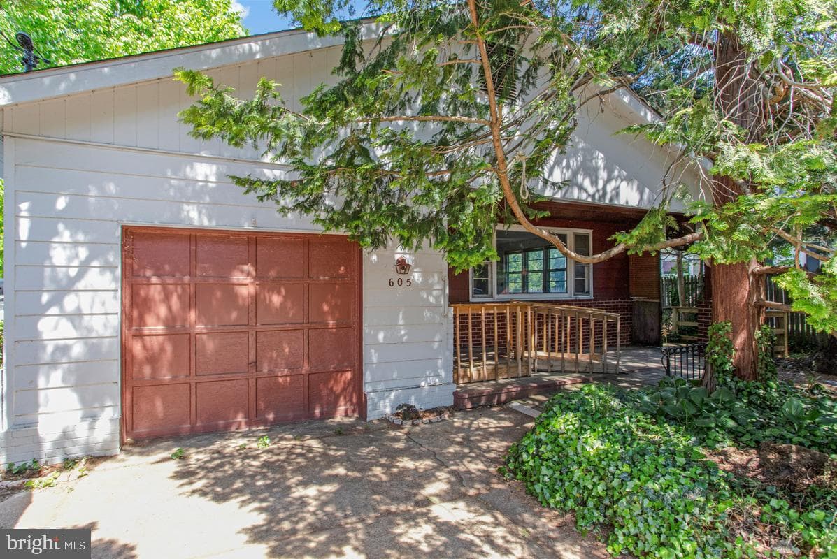 605 Melvin Avenue photo 3