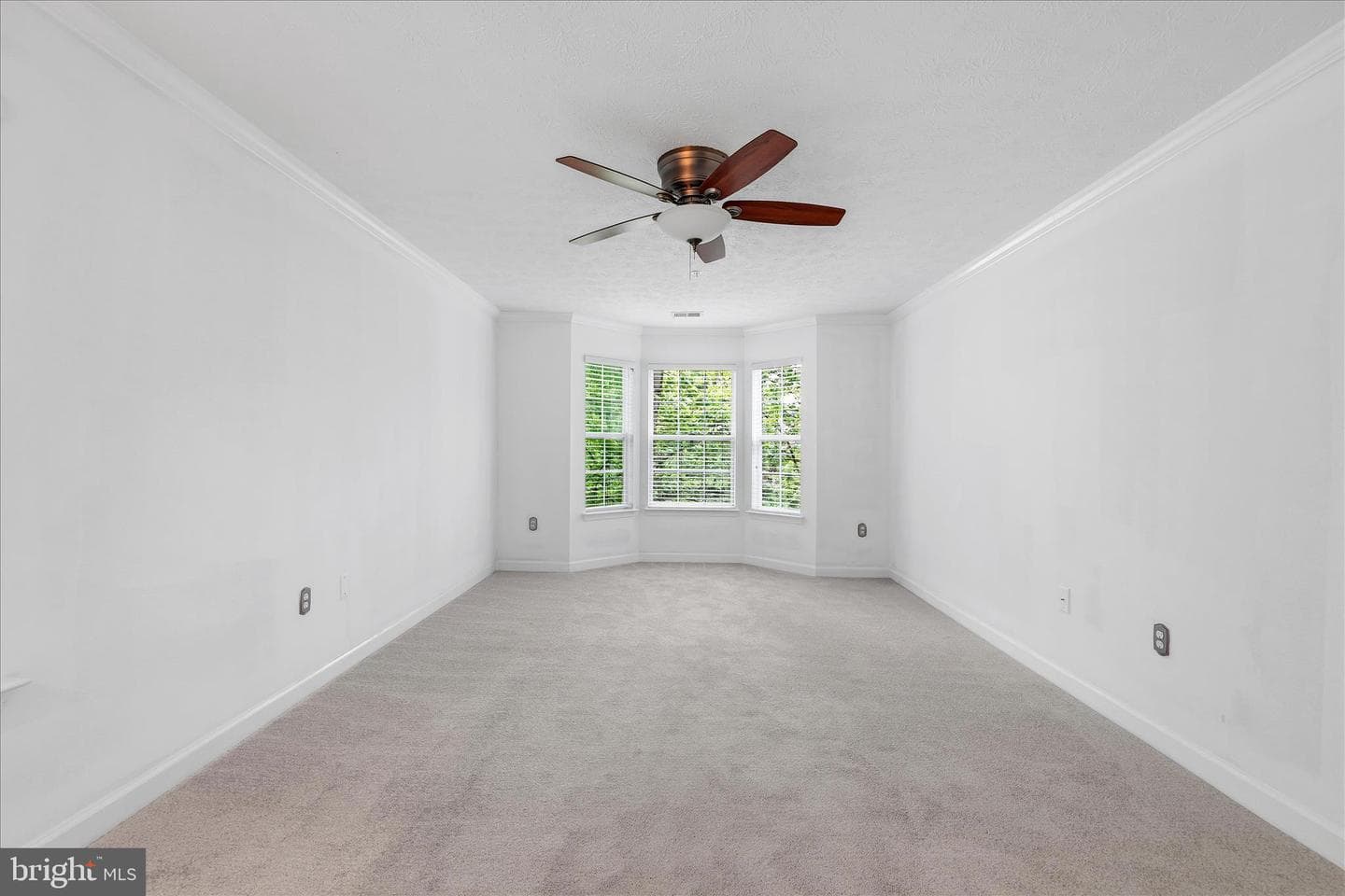 631 Admiral Drive #302 photo 21