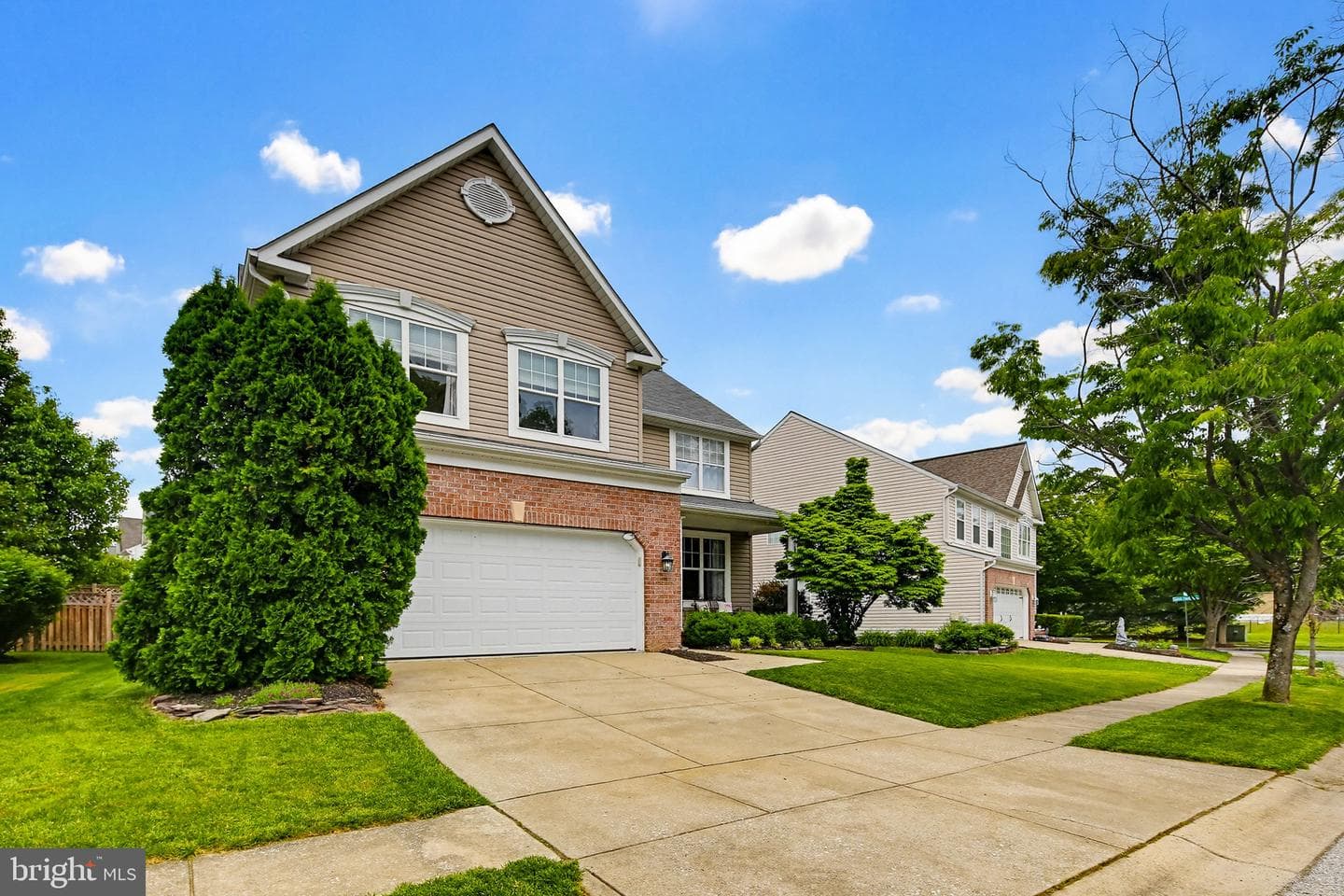 1023 Wheatfield Drive photo 2