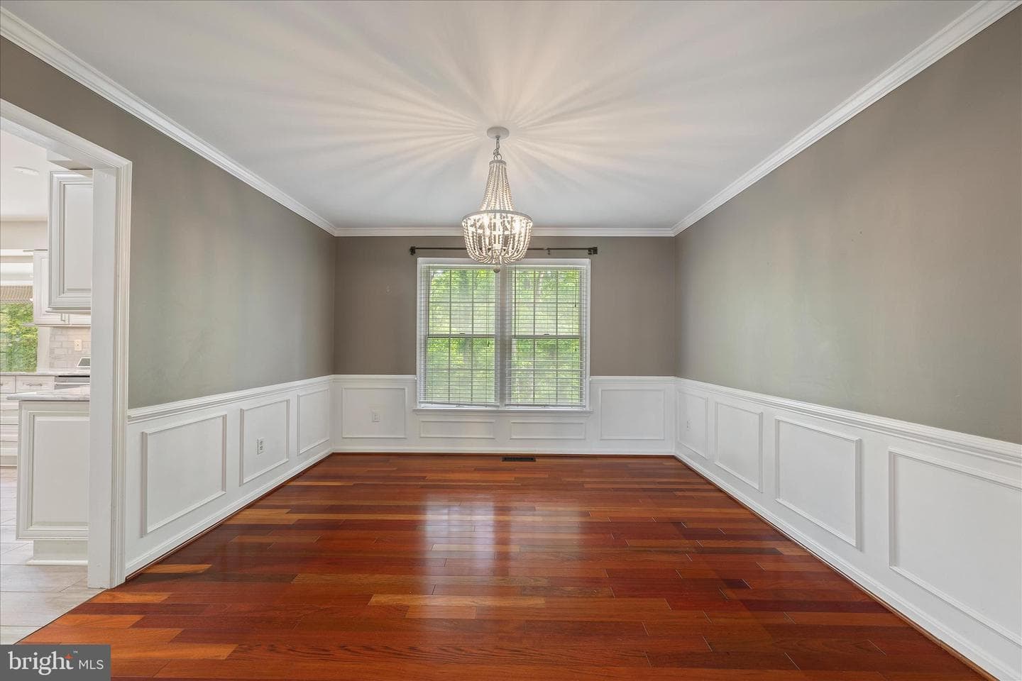8391 Piping Rock Court photo 9