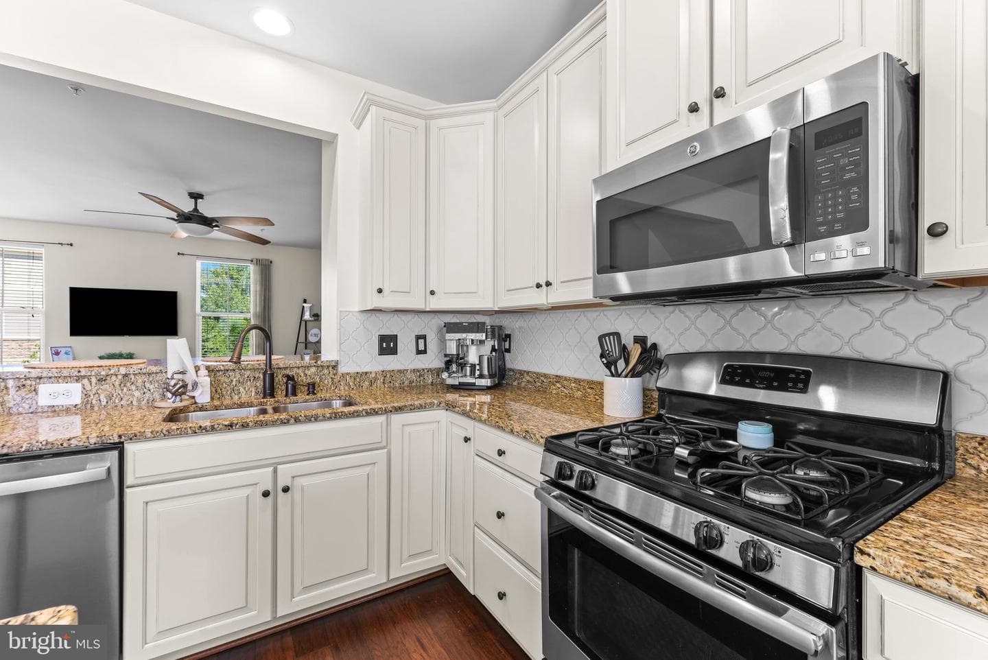 549 Fox River Hills Way photo 5