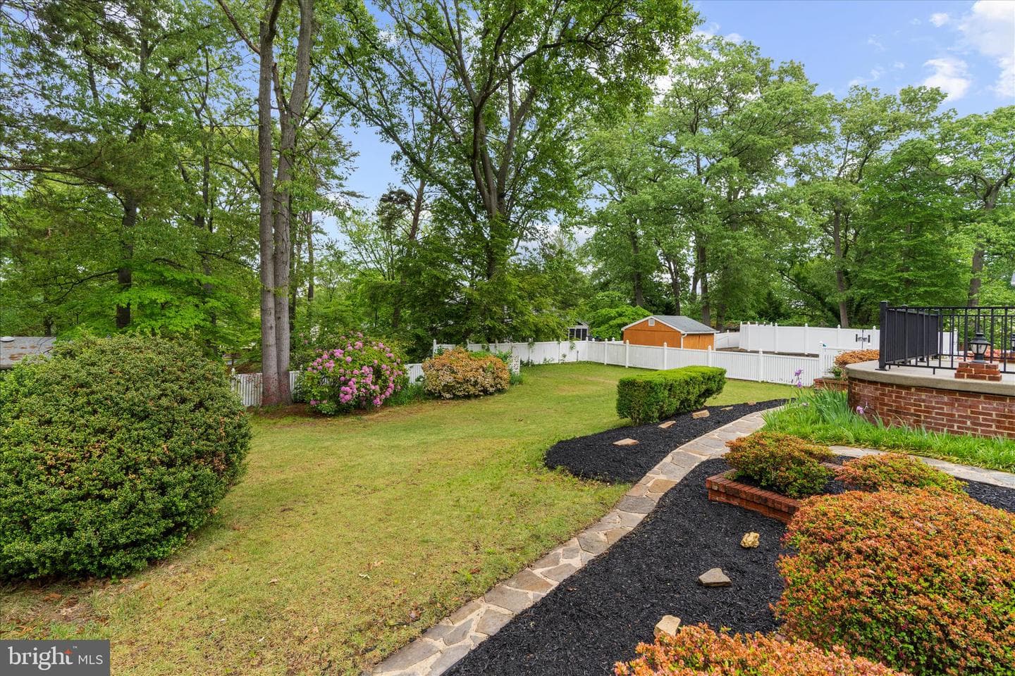 748 Evergreen Road photo 34