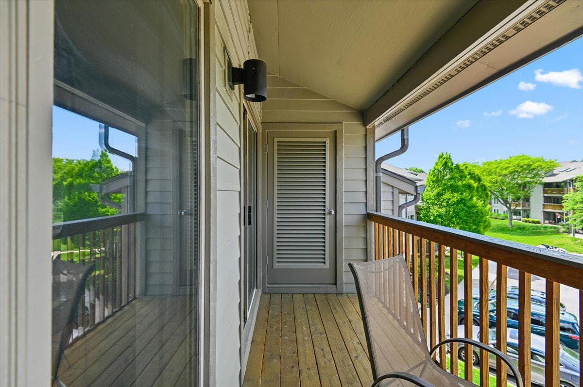 2121 Quay Village Court #202 photo 32