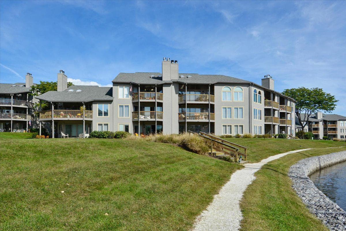 2121 Quay Village Court #202 photo 41