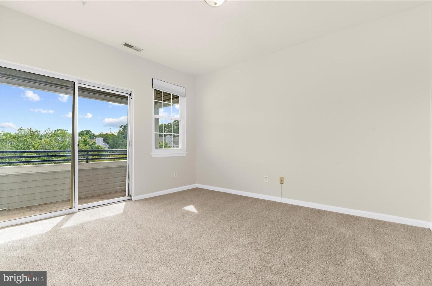 601 Forest Walk Lane #204 photo 19