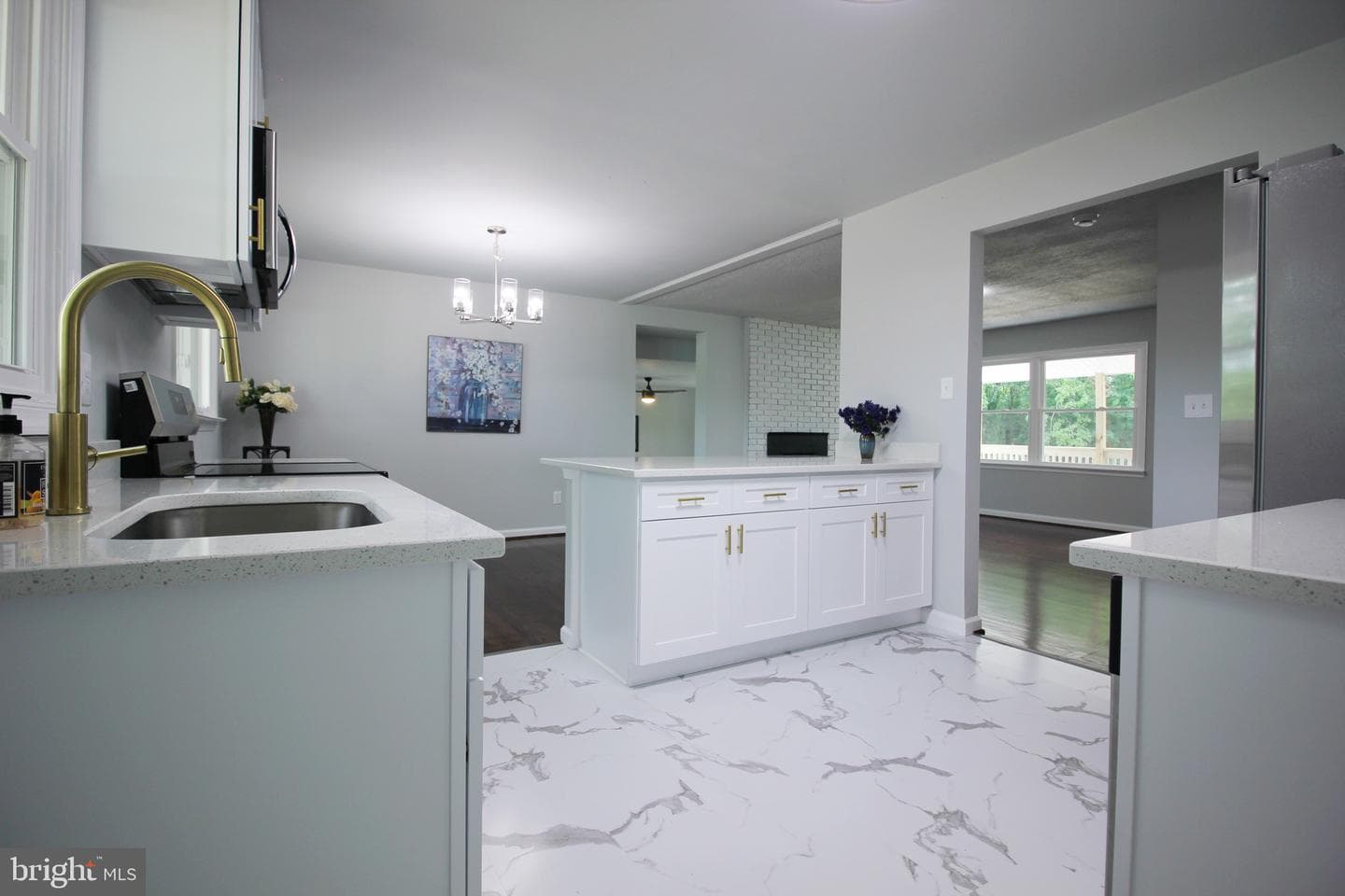 107 Saint Charles Road photo 5