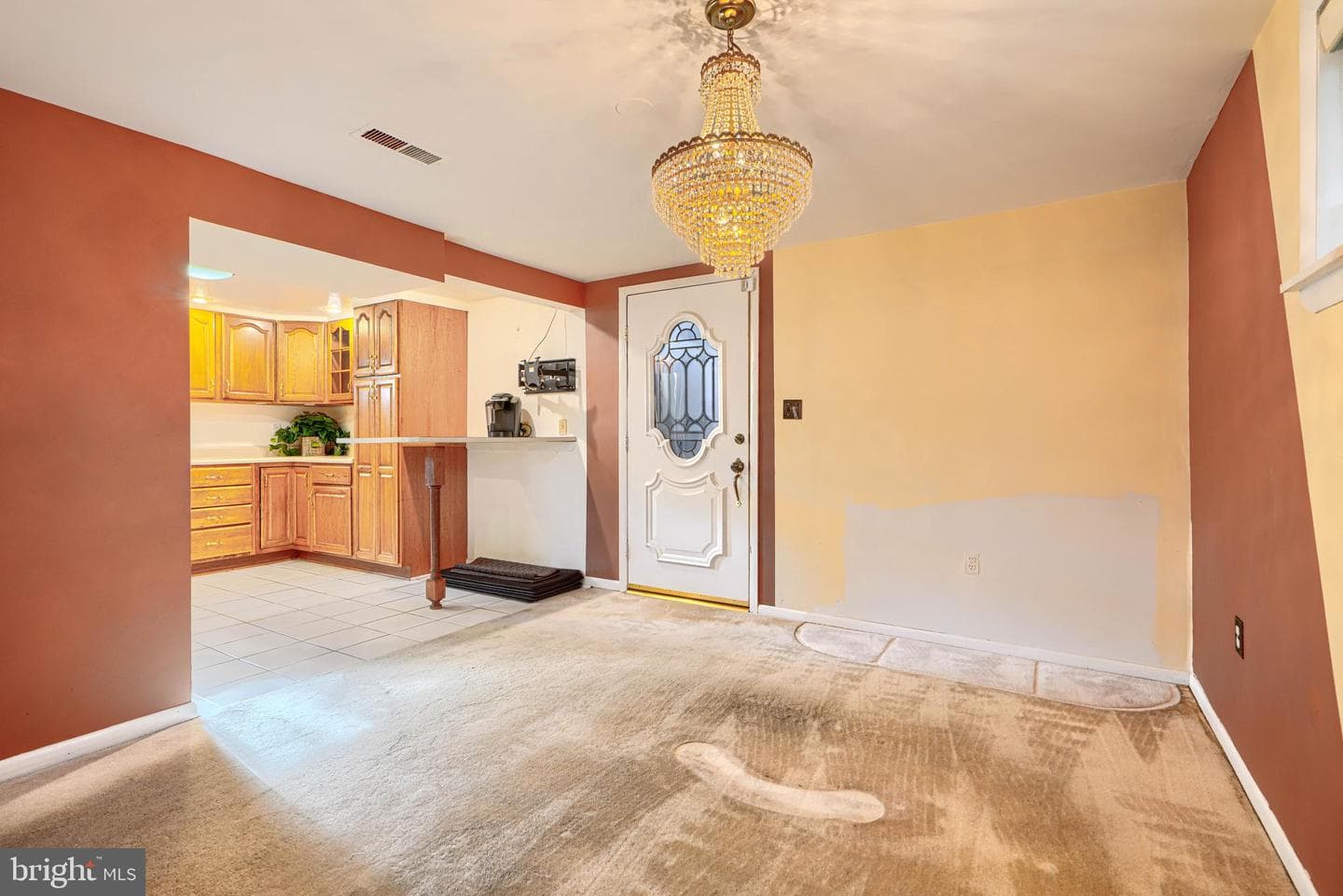 212 Evans Street photo 17