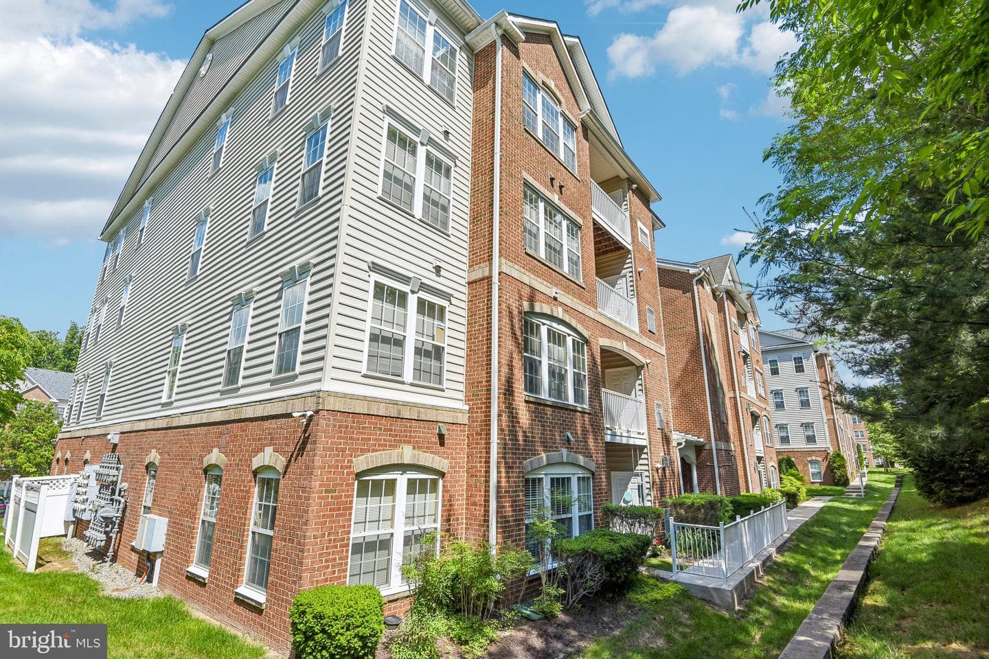 1013 Samantha Lane #401 photo 28