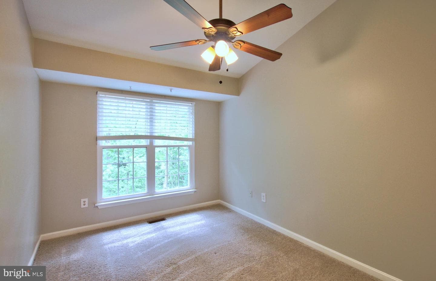 2244 Commissary Circle photo 20