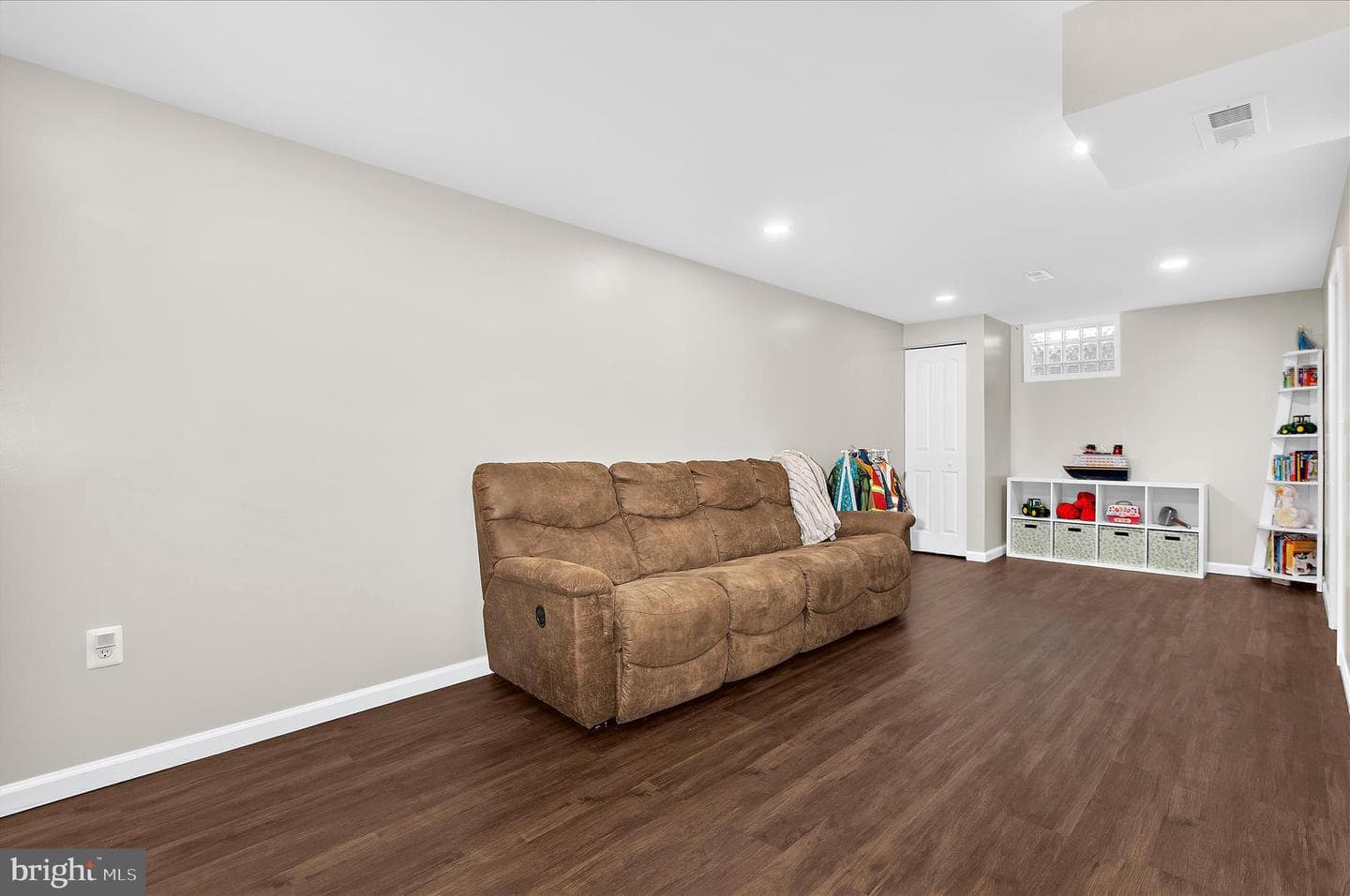 390 Boxelder Court photo 40