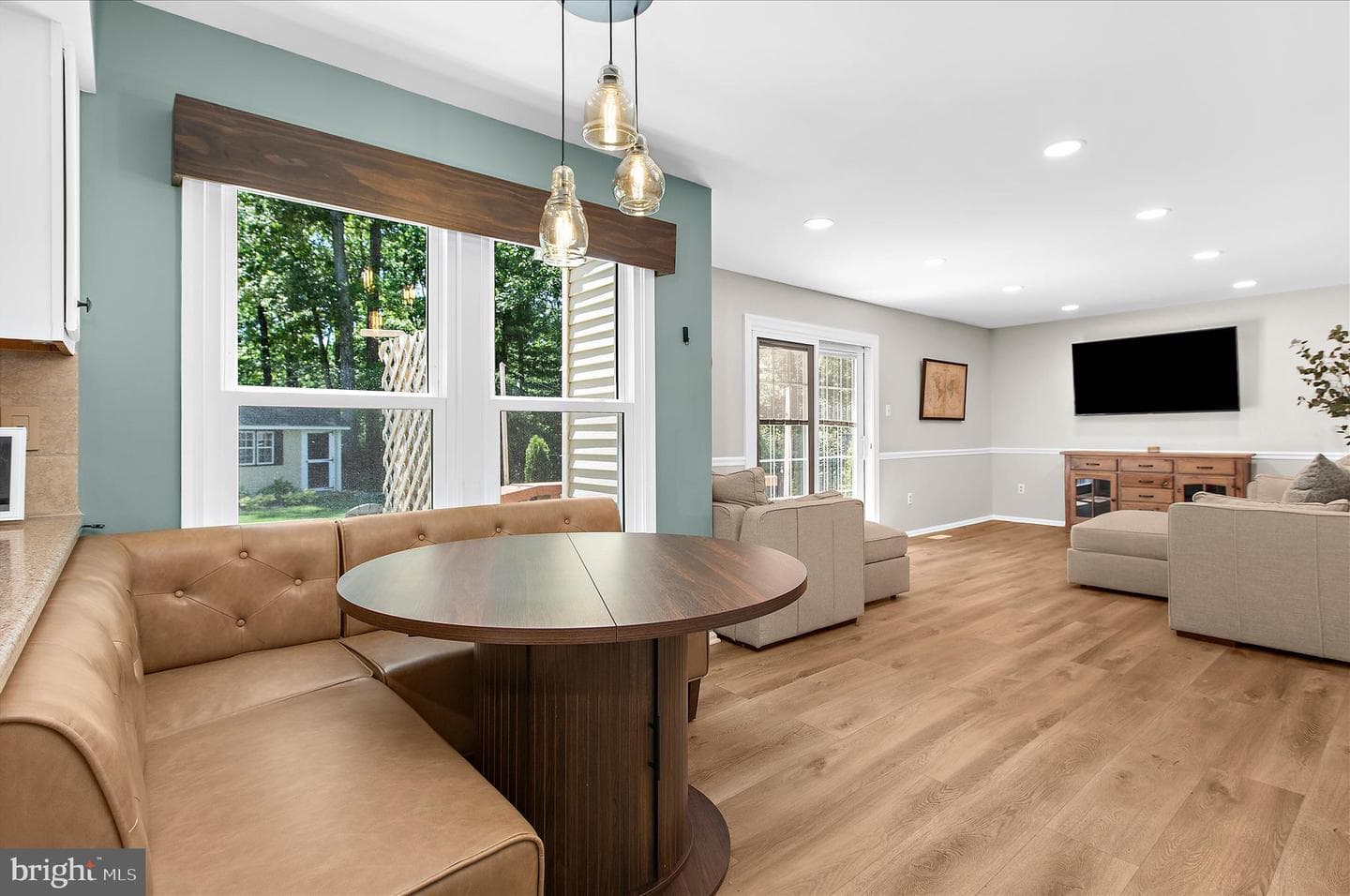 390 Boxelder Court photo 5