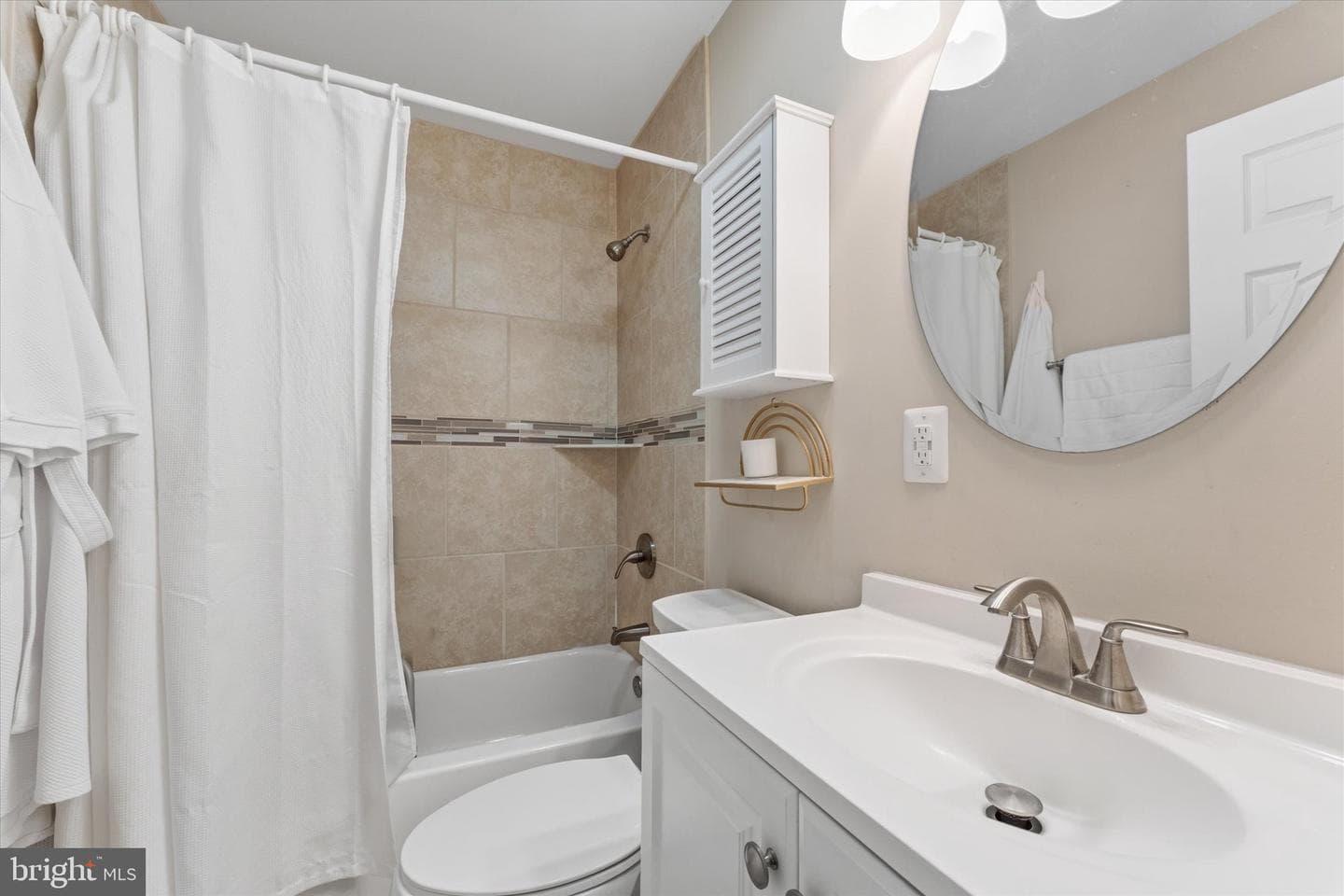 1258 Guildford Road photo 21