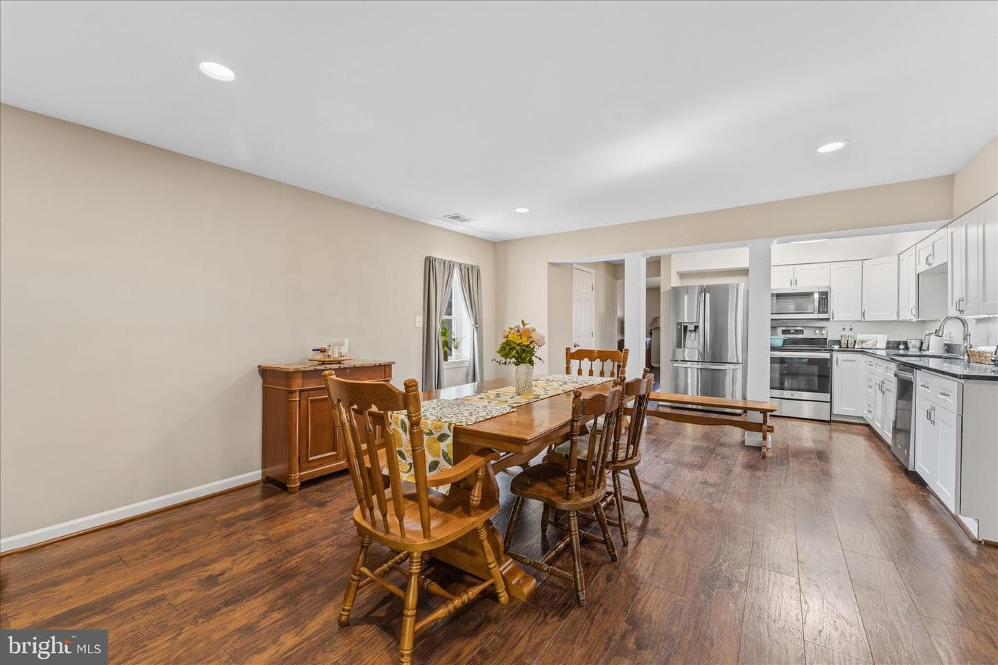 1258 Guildford Road photo 6