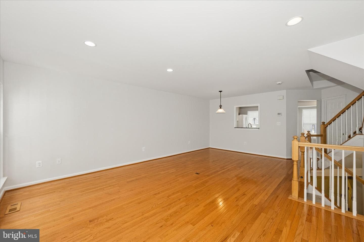 2211 Commissary Circle photo 11