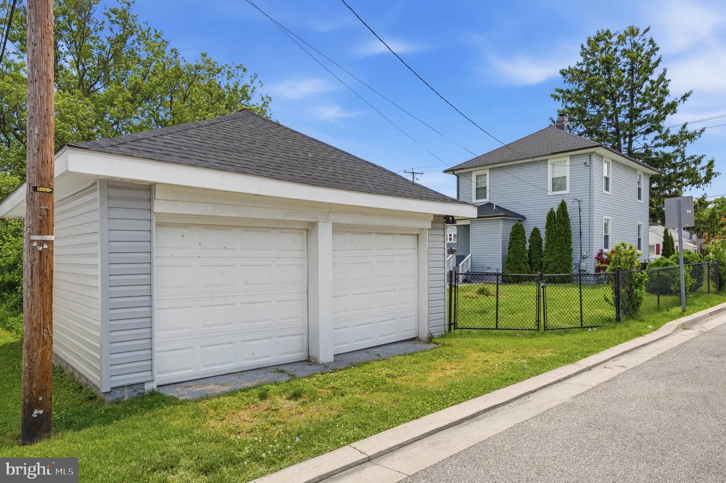 300 Townsend Avenue photo 36