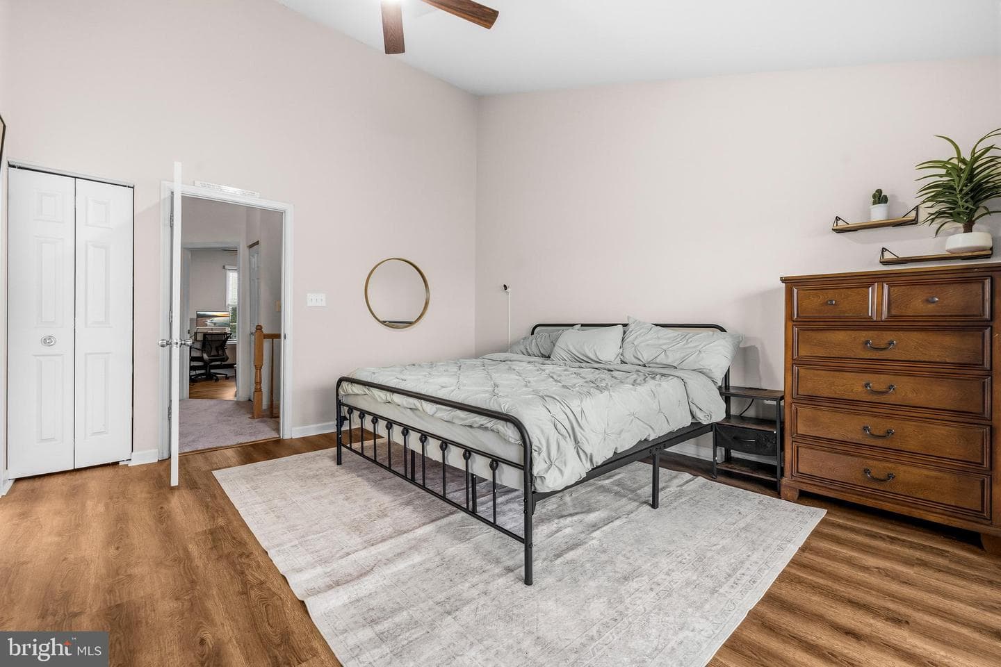 1360 River Bank photo 19