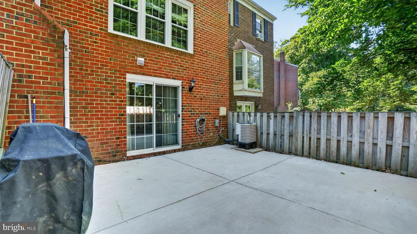 1474 Carlyle Court photo 45